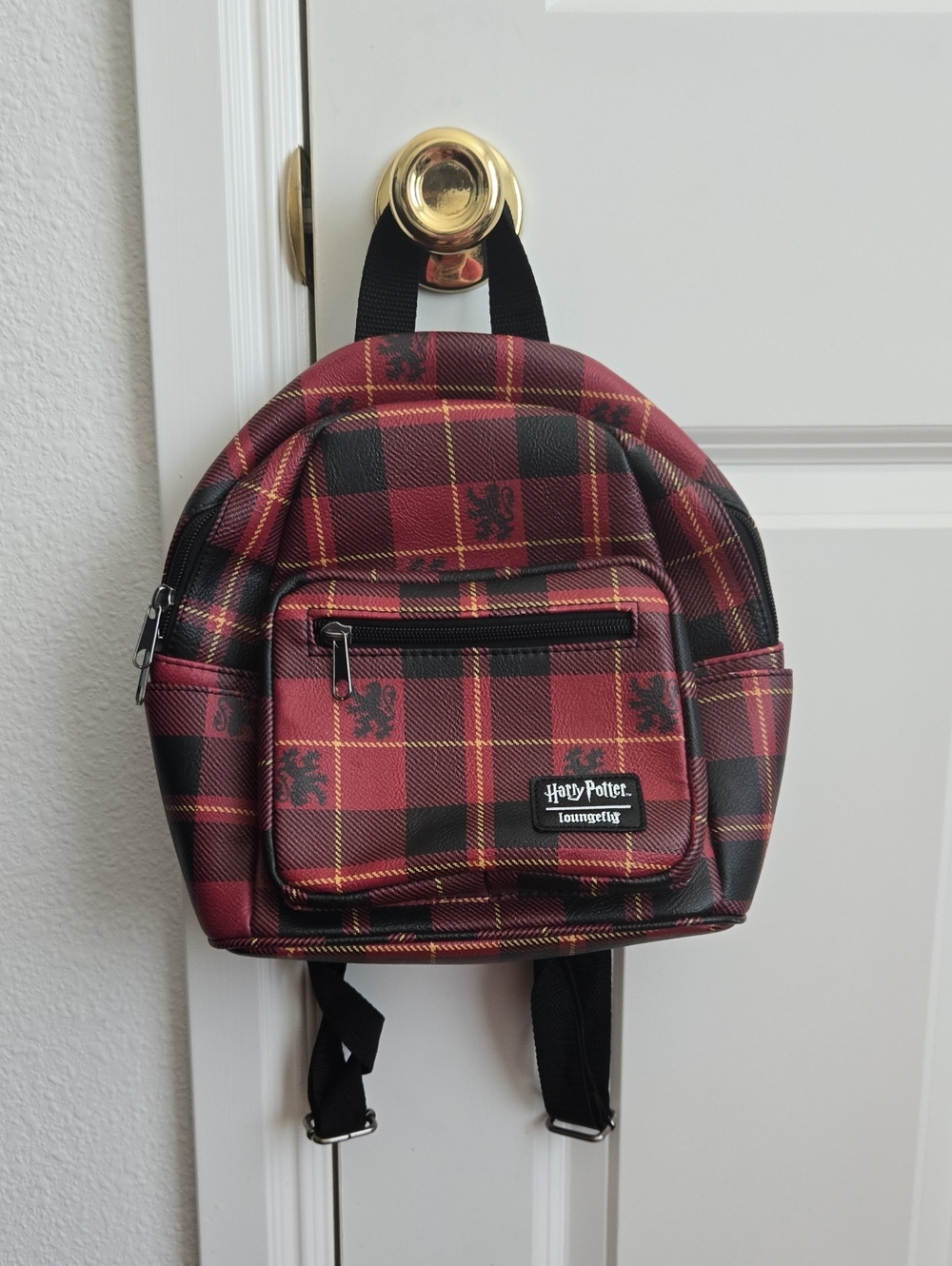 NWOT Harry Potter House Gryffindor x Loungefly backpack purse